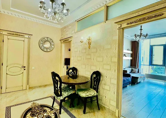 в аркадии 2 отдельные спальни с видом на море Apartment Odessa