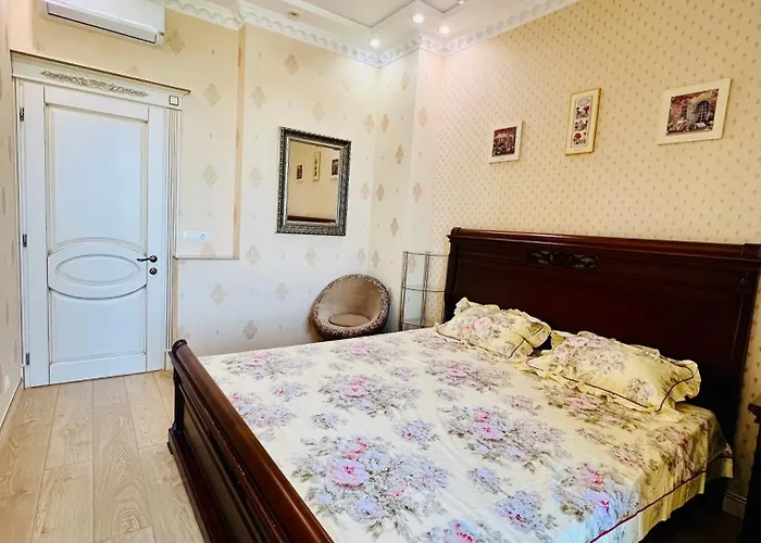 в аркадии 2 отдельные спальни с видом на море * Odessa